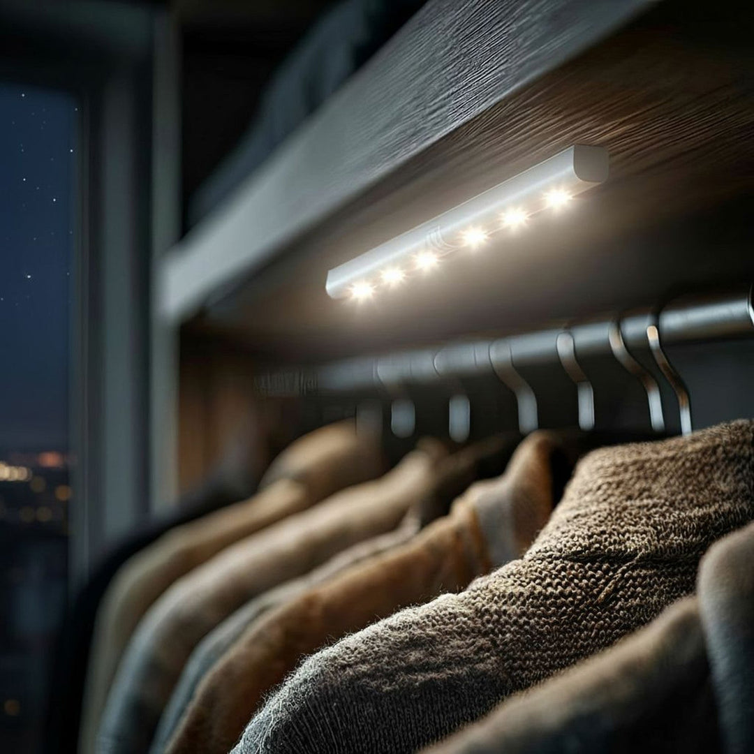 Maclean 6LED køkkenlampe til montering under skab, aflang, med bevægelsessensor, 5xAAA, MCE123
