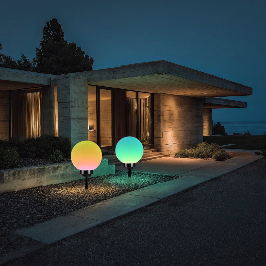 Fritstående solcellelampe til haven GB167 – kugle 30x30x63 cm, farvet LED
