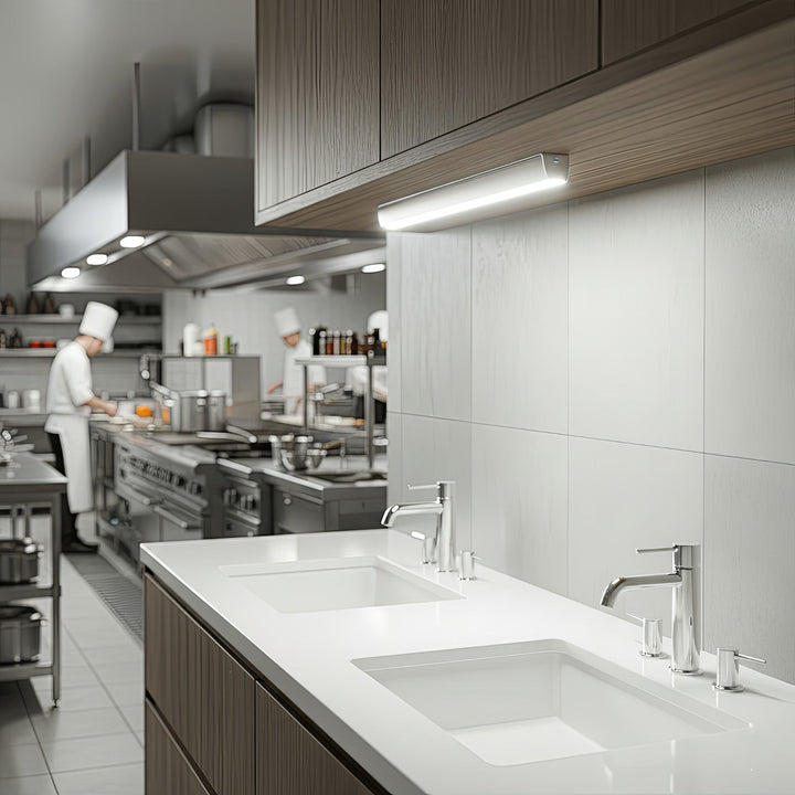 Maclean LED-køkkenlampe, underskabslampe 9 SMD, batteridrevet, PIR-sensor on/off, MCE166