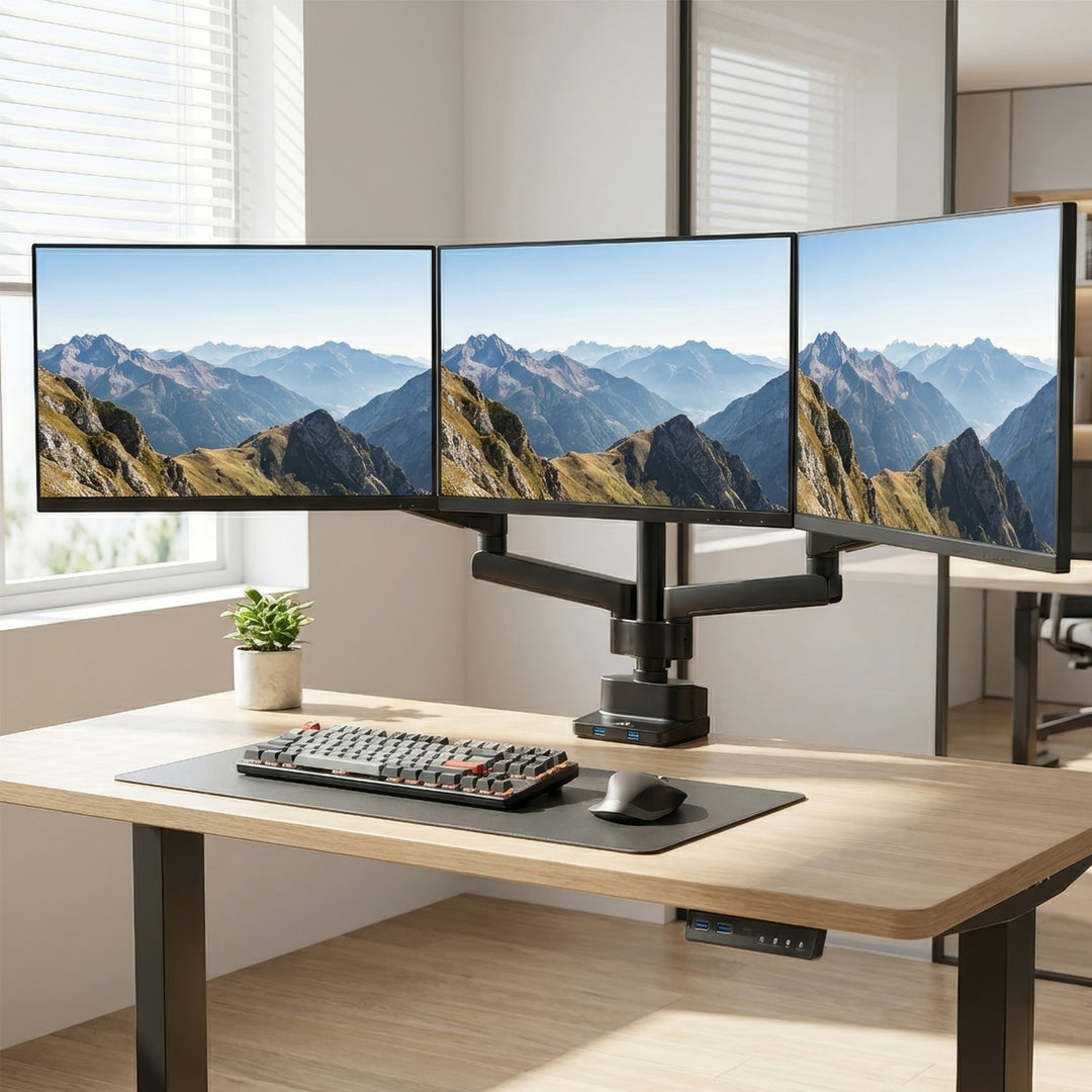 Maclean bordholder til 3 LCD-skærme, VESA 75x75 og 100x100, 2x USB 3.0, 17-27", 3x7 kg, MC-811