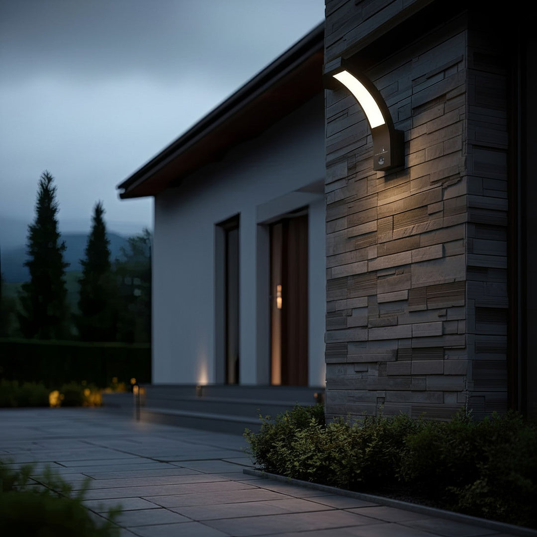 LED-lampe med infrarød bevægelsessensor MCE244 750 lm 10 W IP54 Maclean Energy