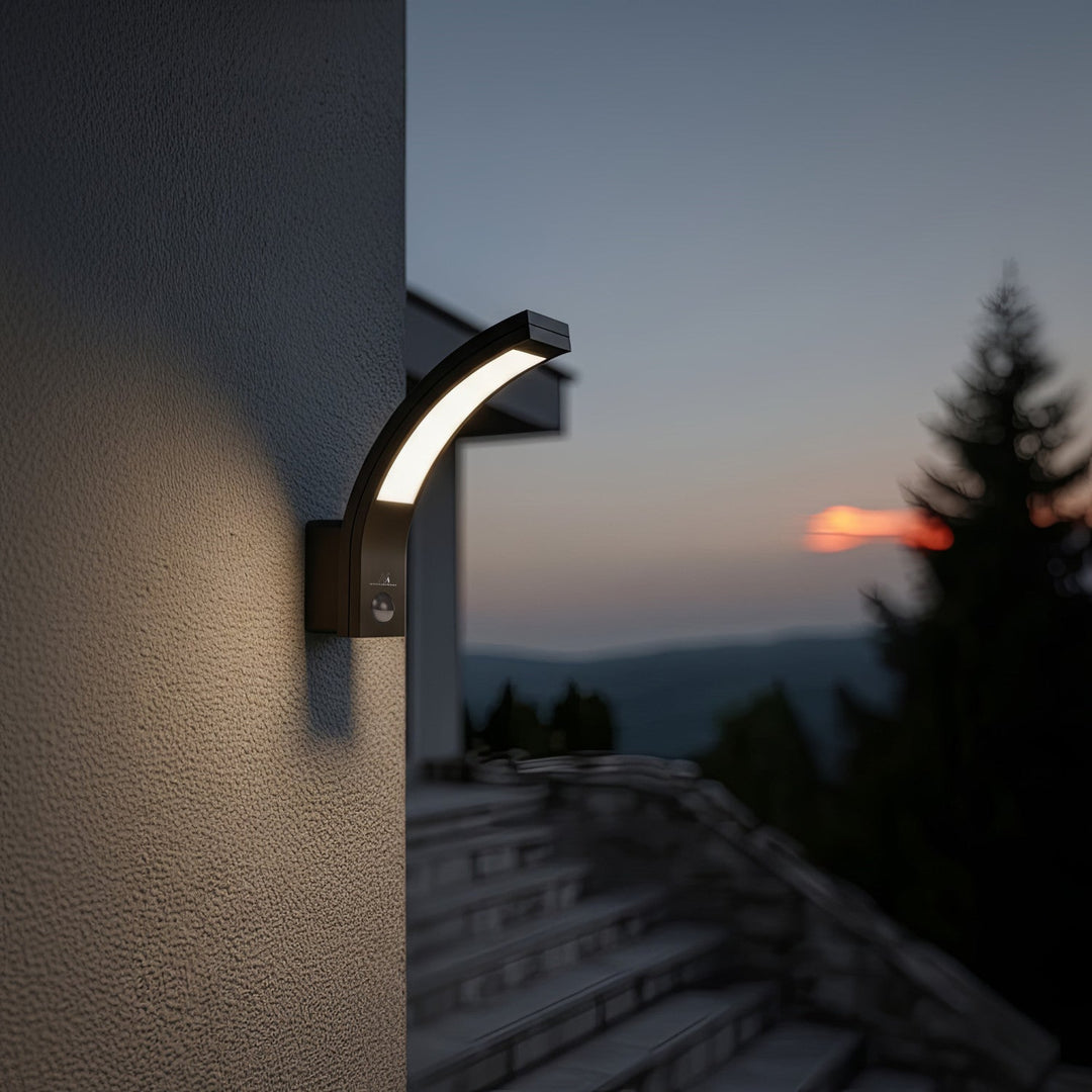 LED-lampe med infrarød bevægelsessensor MCE244 750 lm 10 W IP54 Maclean Energy