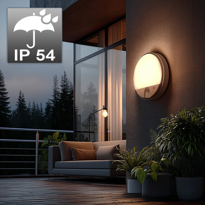LED-lampe med infrarød bevægelsessensor MCE291 W 1100 lm 15 W IP54 Maclean Energy, farve: hvid