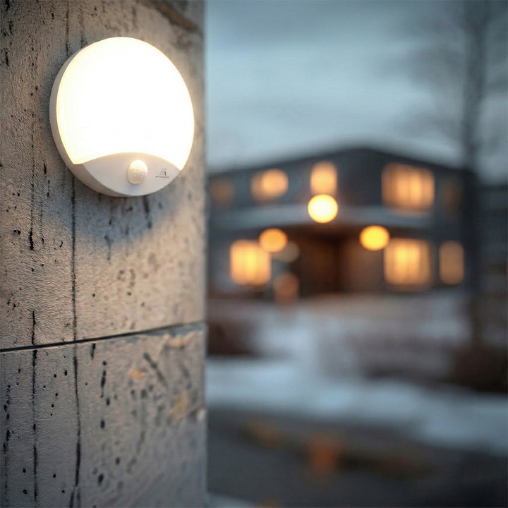 LED-lampe med bevægelsessensor Maclean, infrarød, hvid, 10 W, IP44, naturlig hvid farve (4000 K), 900 lm, MCE357 W