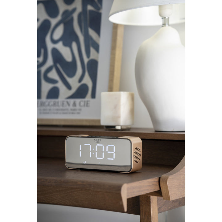 Adler AD 1190 Copper trådløs radioalarm med LED-display og Bluetooth-funktion