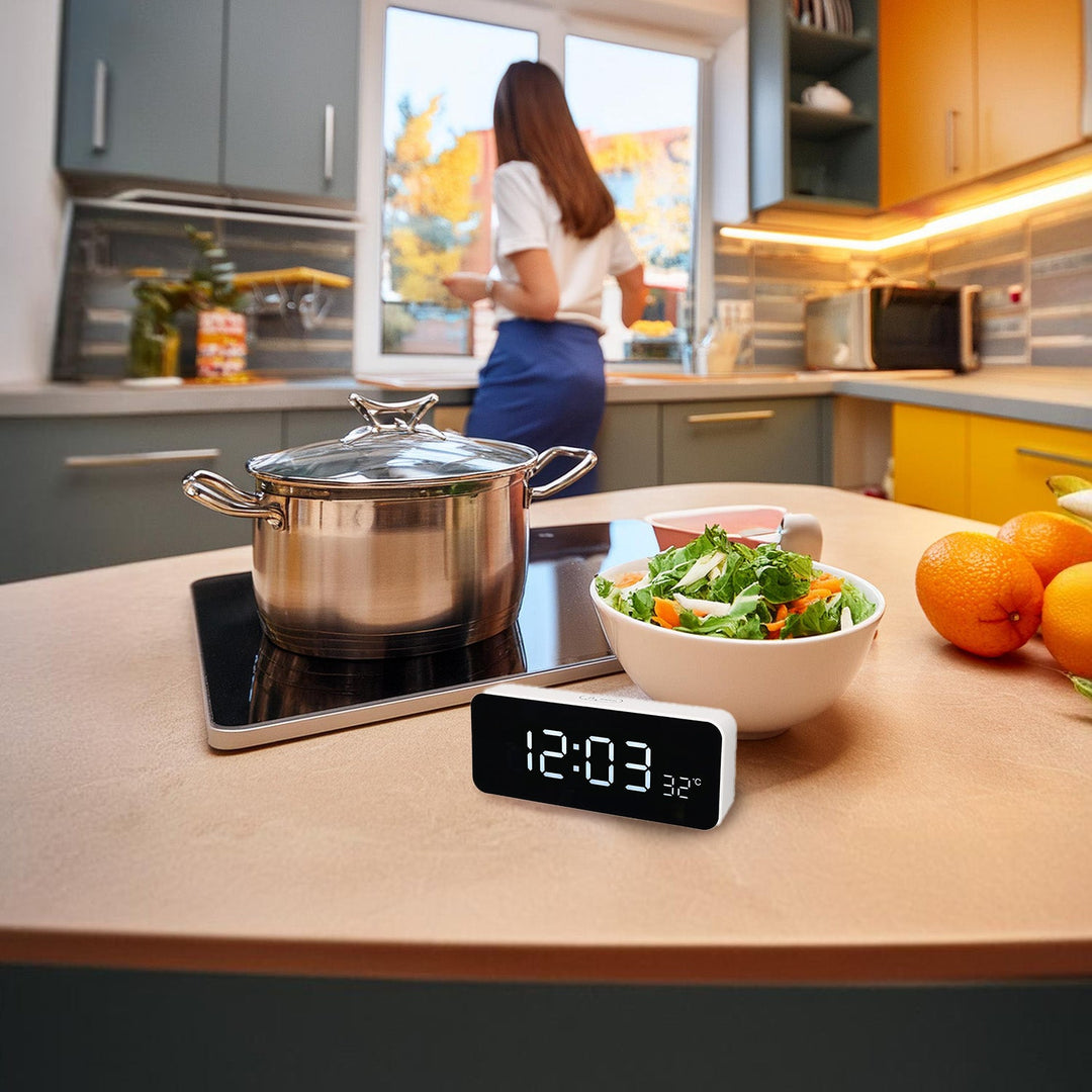 Vækkeur med alarm og termometer GreenBlue hvidt kabinet