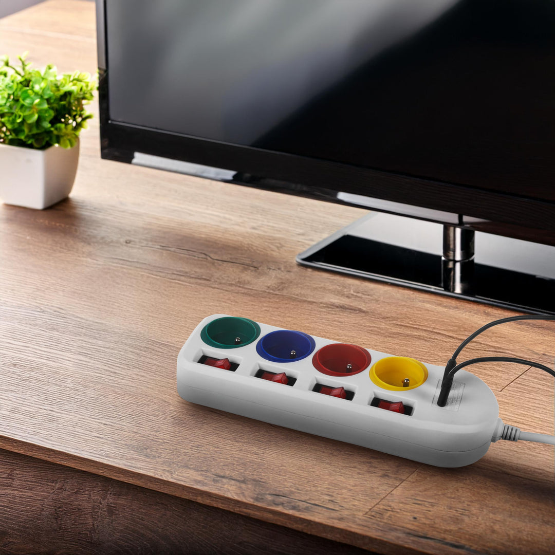 Maclean strømskinne, forlængerledning med 4 stik + USB A/C, med afbrydere, 250 VAC/10 A, 1,5 m, hvid, MCE508 W