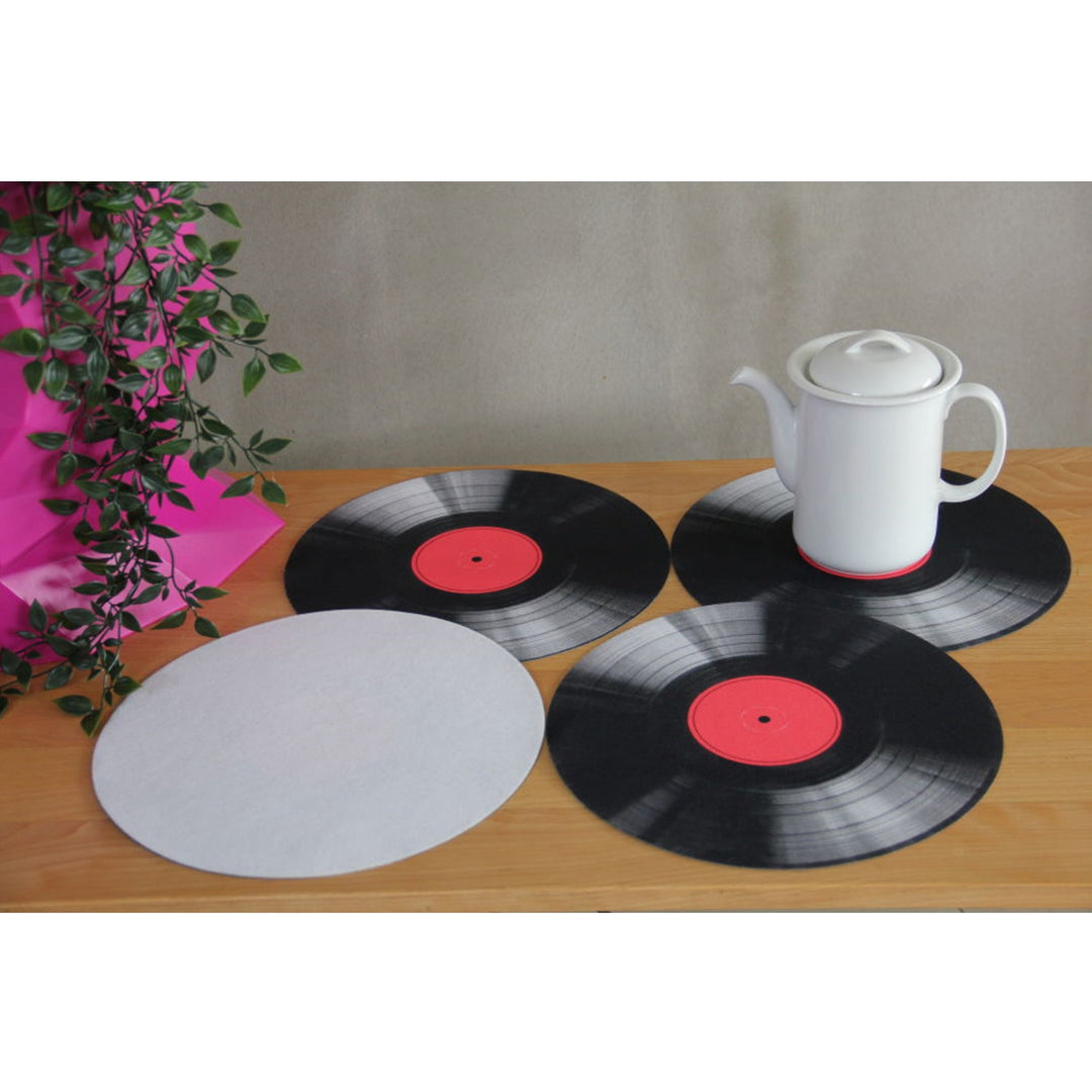 Sæt med bordskånere fra Bertoni, 4 stk., runde, 33 cm, vinyl