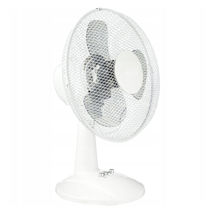 LTC desk fan LXWT20 in white, featuring oscillation and angle adjustment for optimal airflow. With a power of 38W, it ensures efficient cooling.