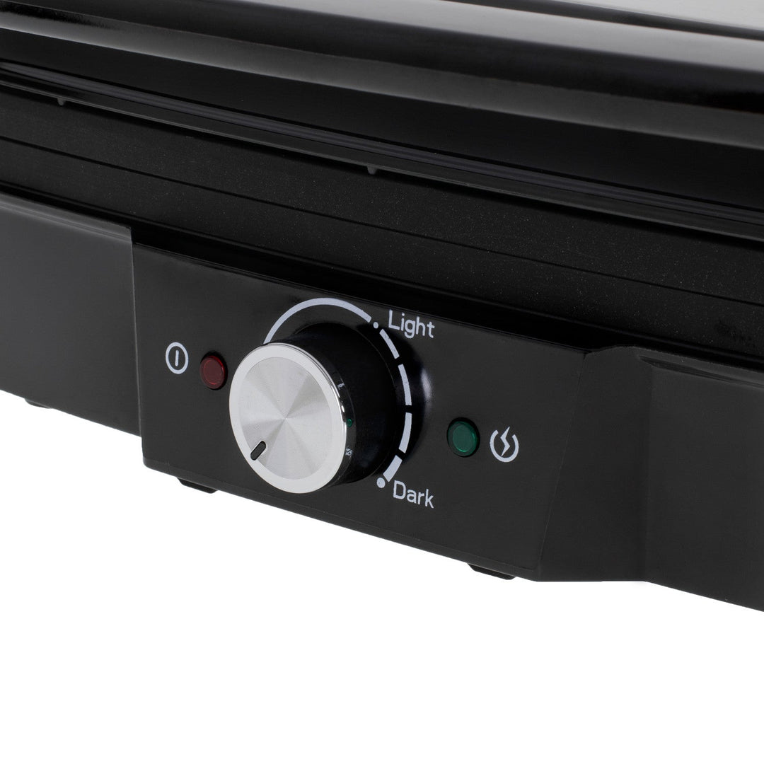 Camry elektrisk grill, stor overflade 28x23 cm, temperaturregulering, maksimal effekt 2500 W, CR 3053
