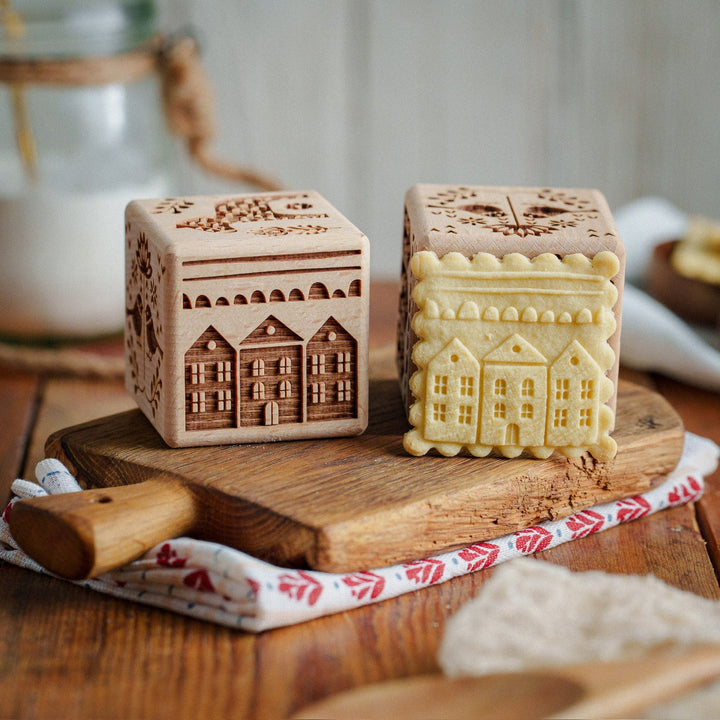 Graveret kagebrik Goody Woody, 6 cm, bøgetræ, 6 mønstre, skandinavisk stil