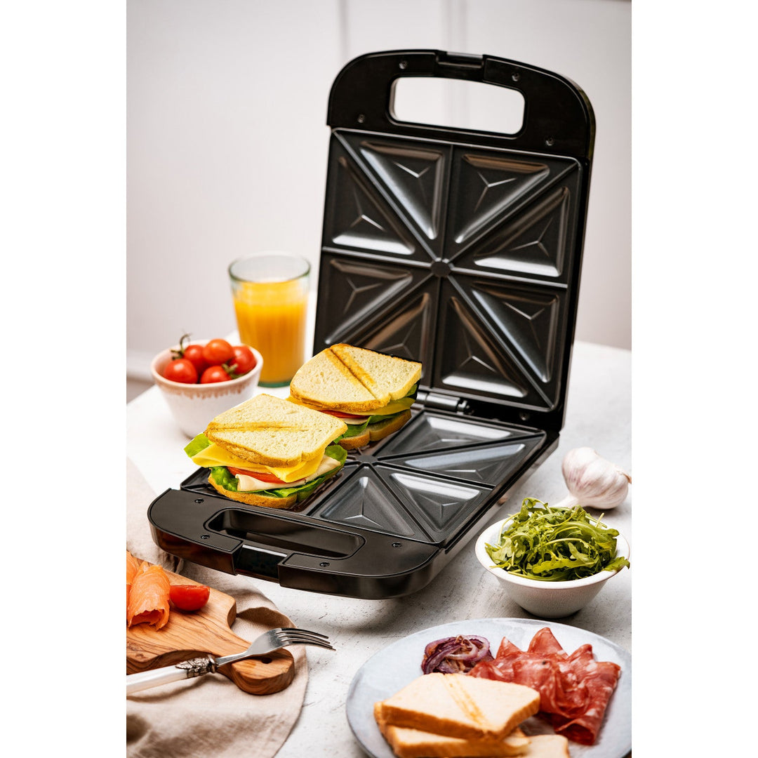 Adler AD 3055 sandwichmaker, sort, 2000 W, til 4 sandwich