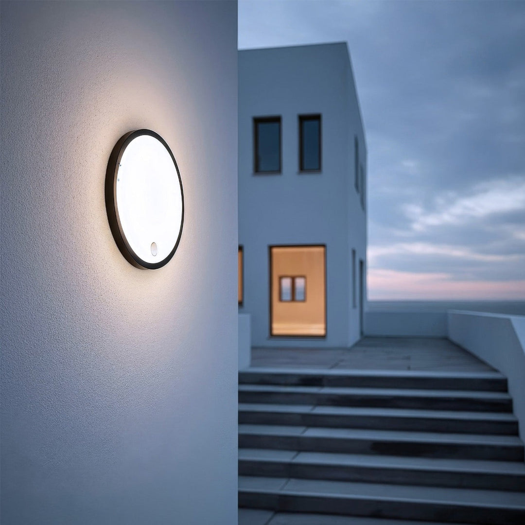 LED-lampe med bevægelsessensor Maclean, PIR-sensor, sort, 10 W, IP65, 1000 lm, neutral farve, MCE525 B
