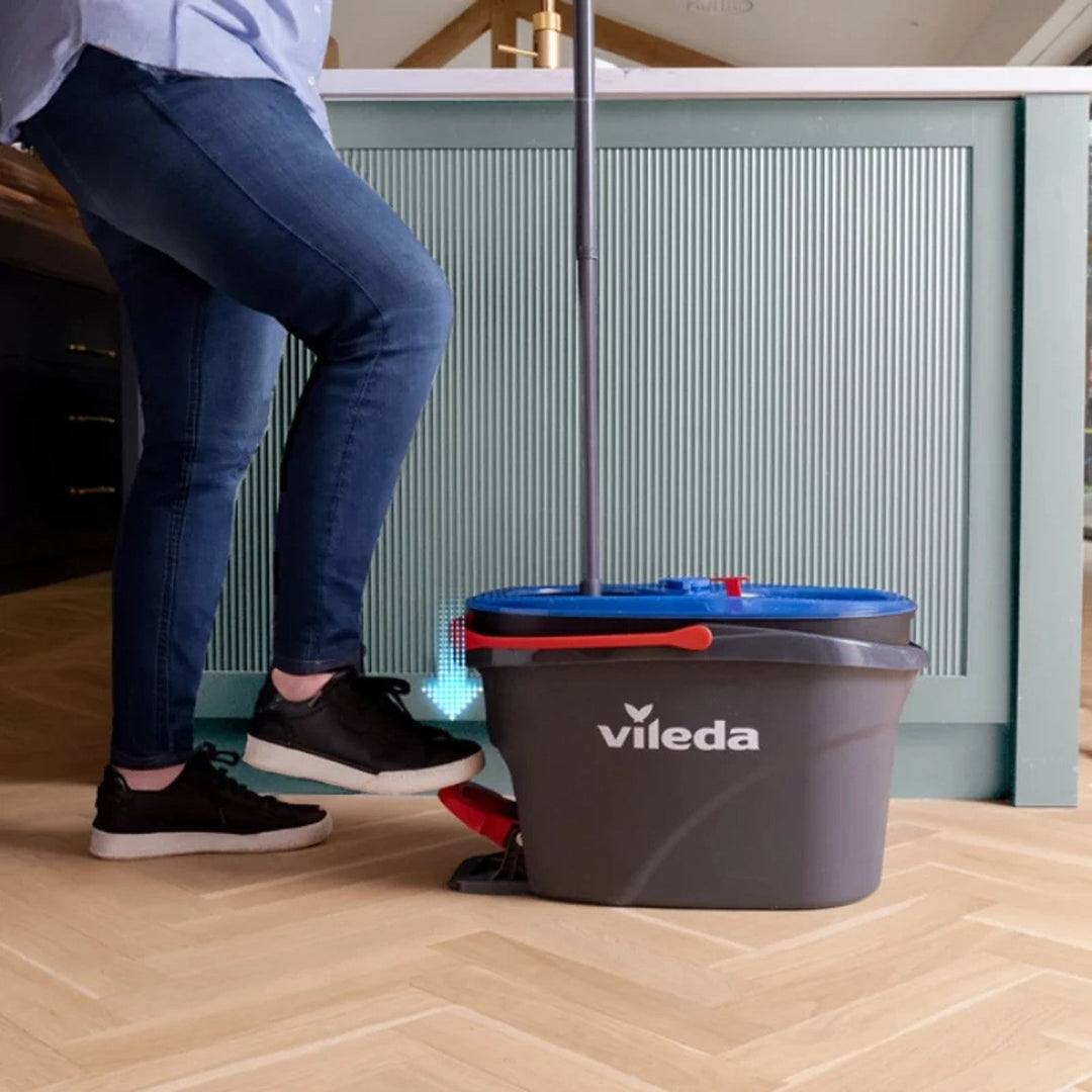 Vileda roterende moppe, to kamre, centrifugeringssystem, sammenklappelig stang, nem rengøring af hjørner, turbo H2prO + 2 ekstra indsatser