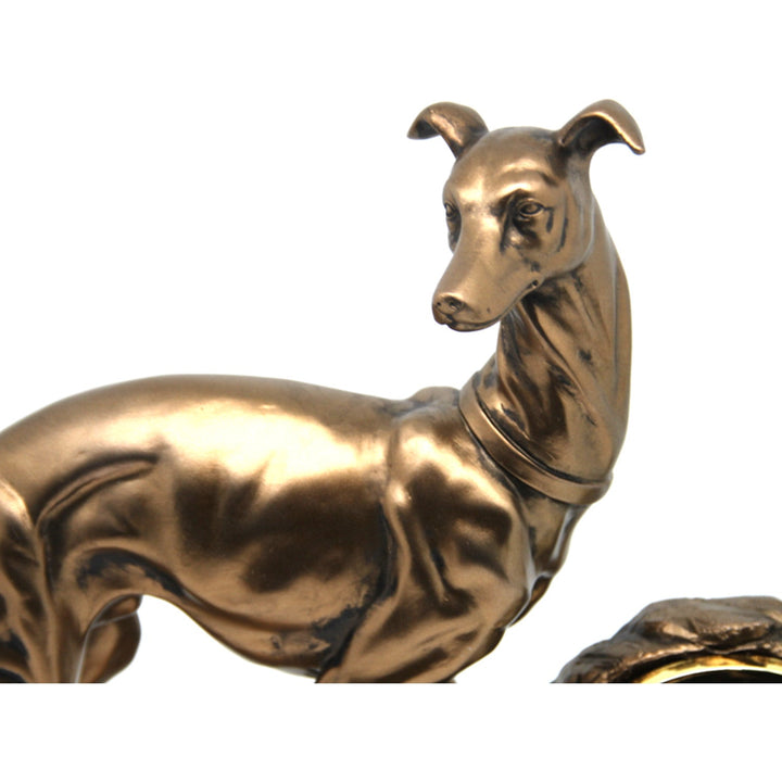 Figur af en hund, Chart, Ur, Brun dekorativ skulptur, Queen Isabel