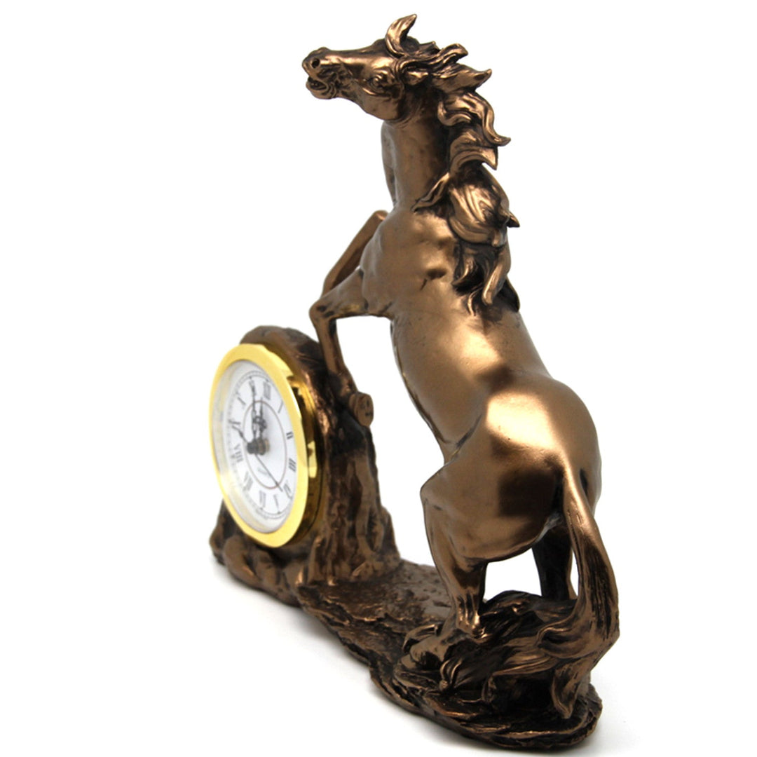 Figur af en klatrende hest, ur, bronzefigur, romertal, dronning Isabel