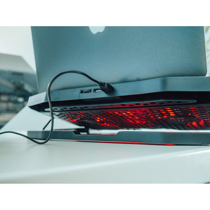 Blow Hurricane køleplade til bærbar computer, fire ventilatorer, rød baggrundsbelysning, indbygget USB-hub