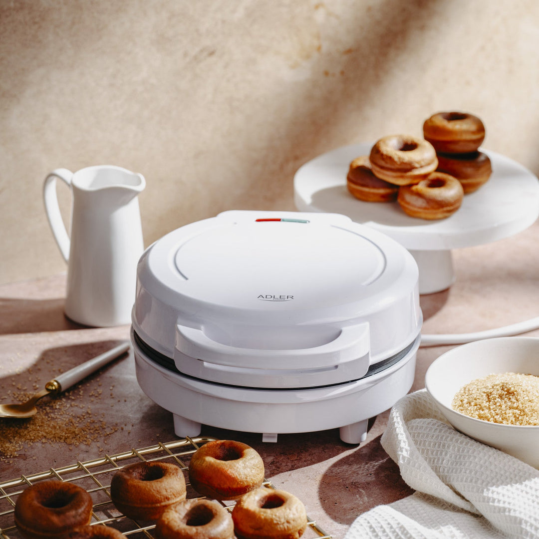 Adler donutbager, til 7 donuts, non-stick belægning, hvid, 1500 W, AD 3075