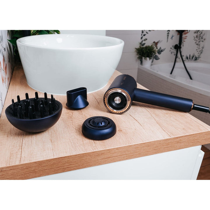 Concept ProfiCare hårtørrer, BLDC-motor, magnetiske påsætningsdyser, Oil Therapy-funktion, børnemodus, Cold Mode-funktion, VV8100