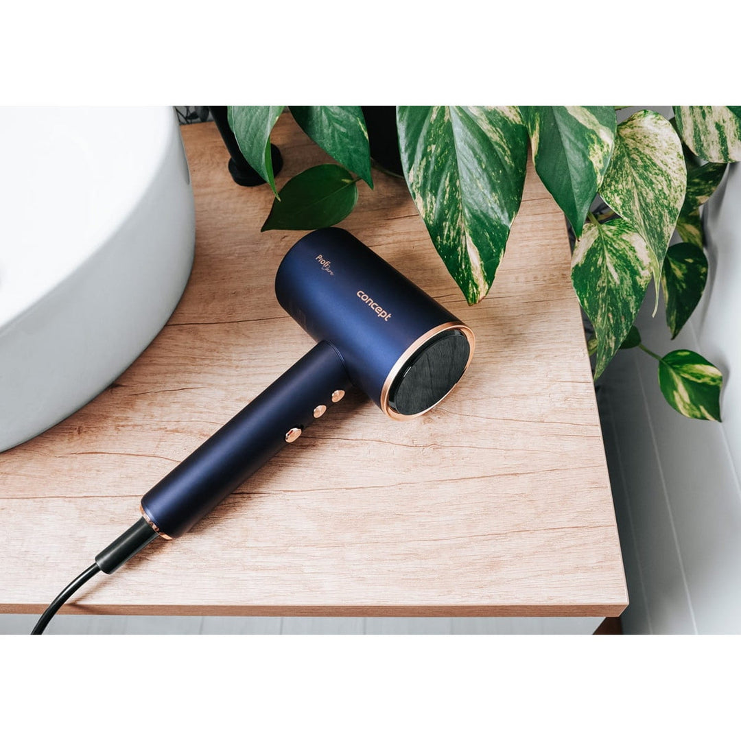 Concept ProfiCare hårtørrer, BLDC-motor, magnetiske påsætningsdyser, Oil Therapy-funktion, børnemodus, Cold Mode-funktion, VV8100