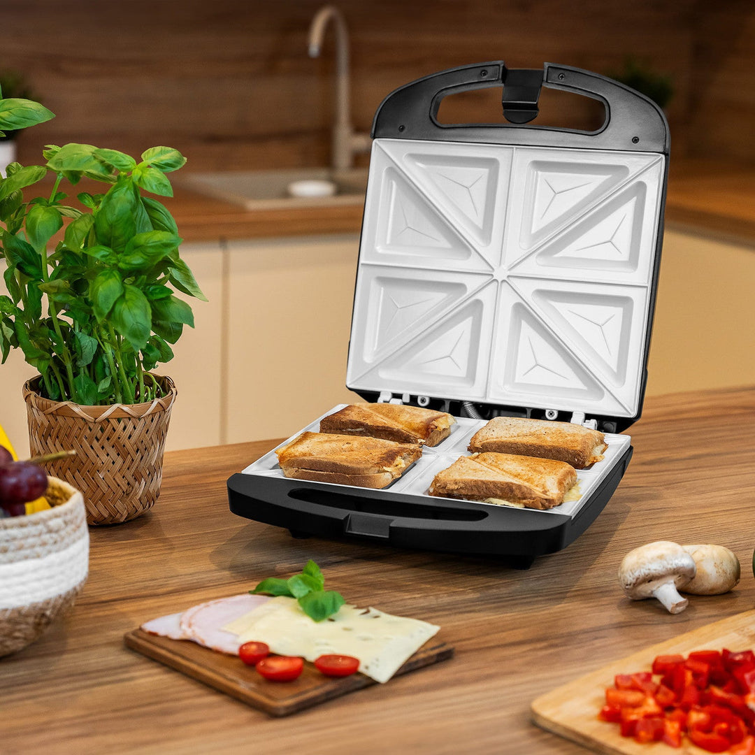 Teesa sandwichmaker, keramiske indsatser, til 4 sandwich, maksimal effekt 1500 W, TSA3229B