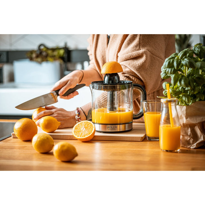 Adler citruspresser, kapacitet 1,2 l, maksimal effekt 60 W, sort, AD 4012