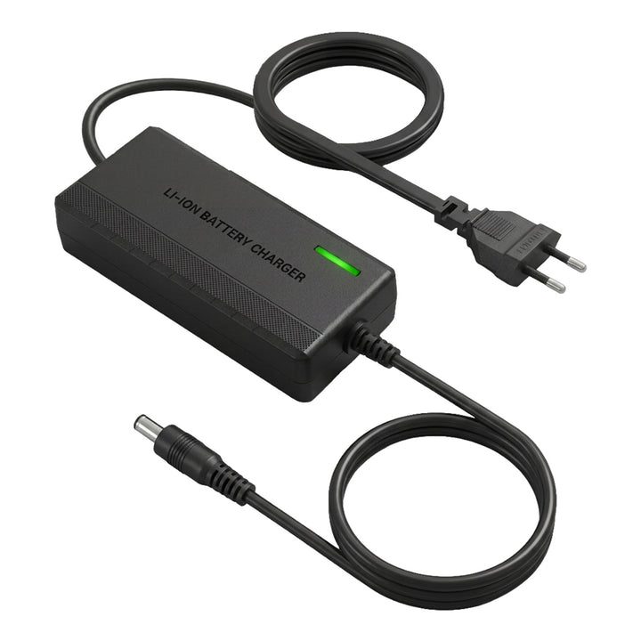 Universel oplader / strømforsyning fra Maclean Energy til løbehjul, 54,6 V DC, 2 A, maks. 110 W, hurtigopladning, 6 stik, MCE665
