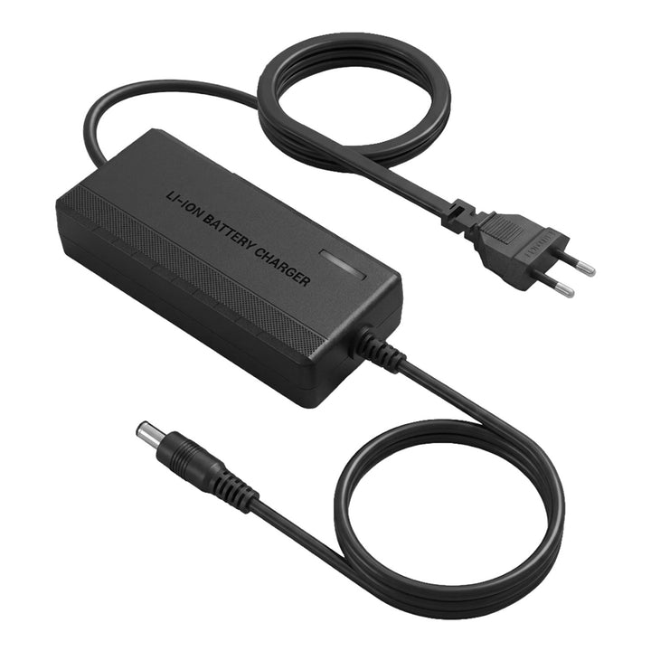 Universel oplader / strømforsyning fra Maclean Energy til løbehjul, 54,6 V DC, 2 A, maks. 110 W, hurtigopladning, 6 stik, MCE665