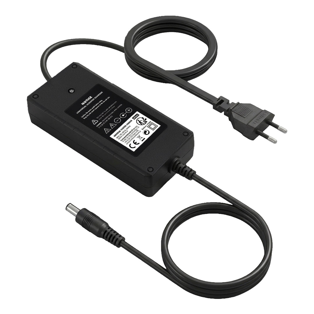 Universel oplader / strømforsyning fra Maclean Energy til løbehjul, 54,6 V DC, 2 A, maks. 110 W, hurtigopladning, 6 stik, MCE665