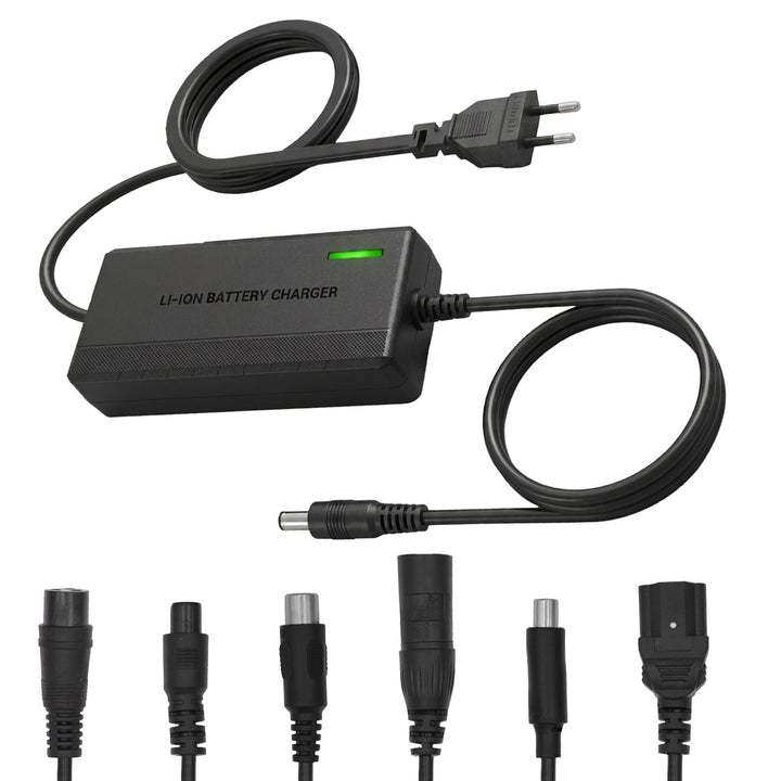 Universel oplader / strømforsyning fra Maclean Energy til løbehjul, 54,6 V DC, 2 A, maks. 110 W, hurtigopladning, 6 stik, MCE665