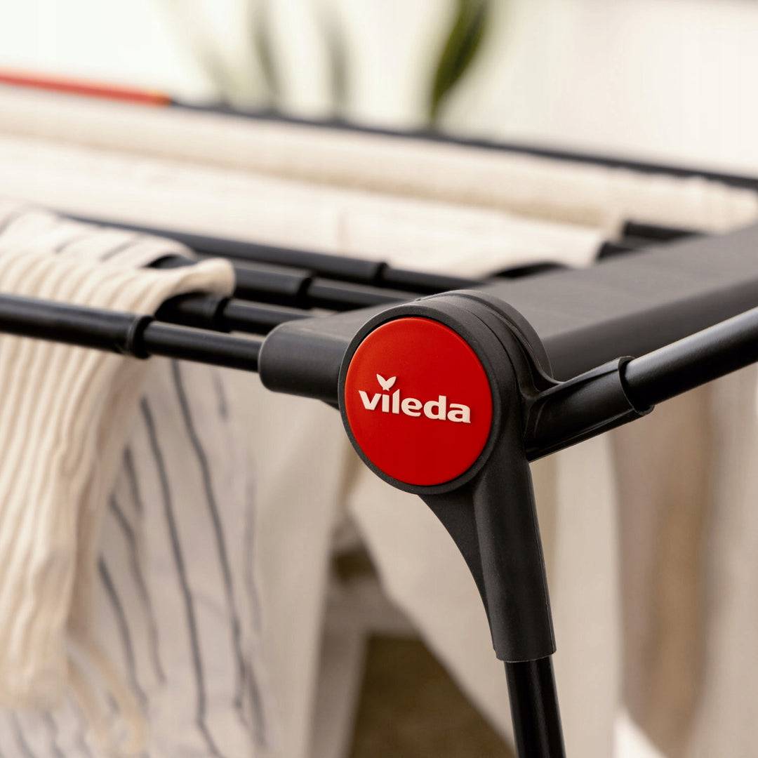 Vileda Infinity Flex Ultimate tørrestativ, sort, op til 30 m tørreflade, udtrækkeligt, forhøjet stel, tøjkroge, indbyggede hjul, 179620