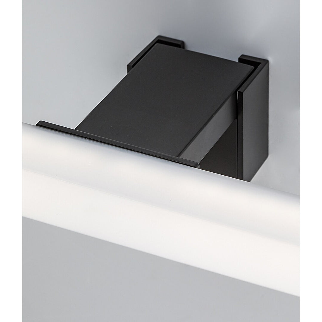 Rabalux Oliro LED-badeværelseslampe, 4 W, sort, IP44, 4000 K, 75050
