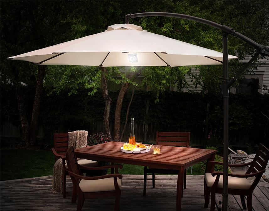 Højkvalitets solcellelampe med skumringssensor til parasol Maclean MCE124