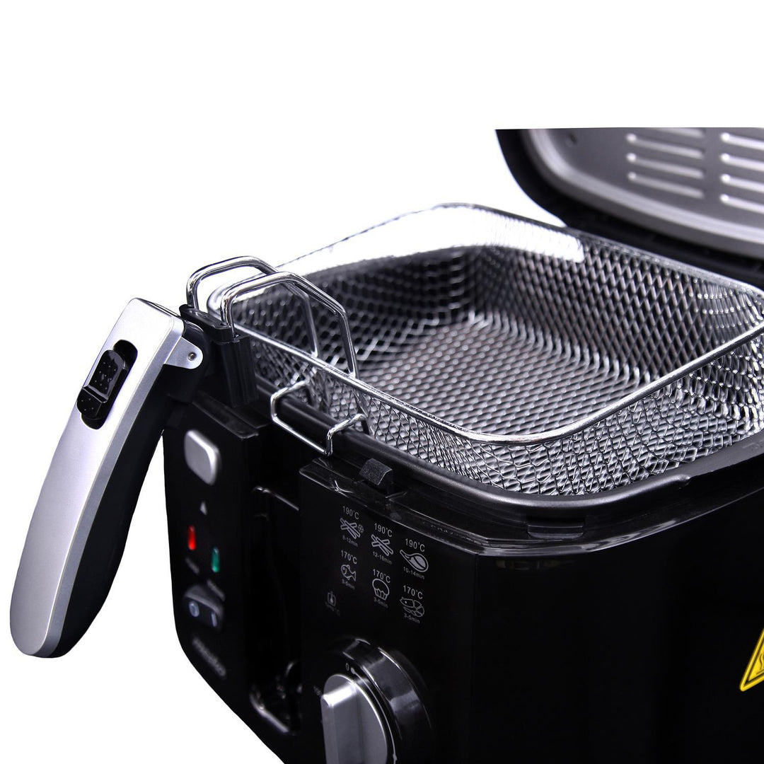 Mesko MS 4908 frituregryde med en effekt på 1800 W og en beholder på 2,5 l