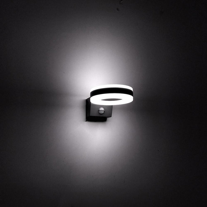 Væglampe med LED og PIR-sensor Maclean Energy MCE365 - PC+ALU, 20W (1700lm) Neutral White 4000K IP65 grå
