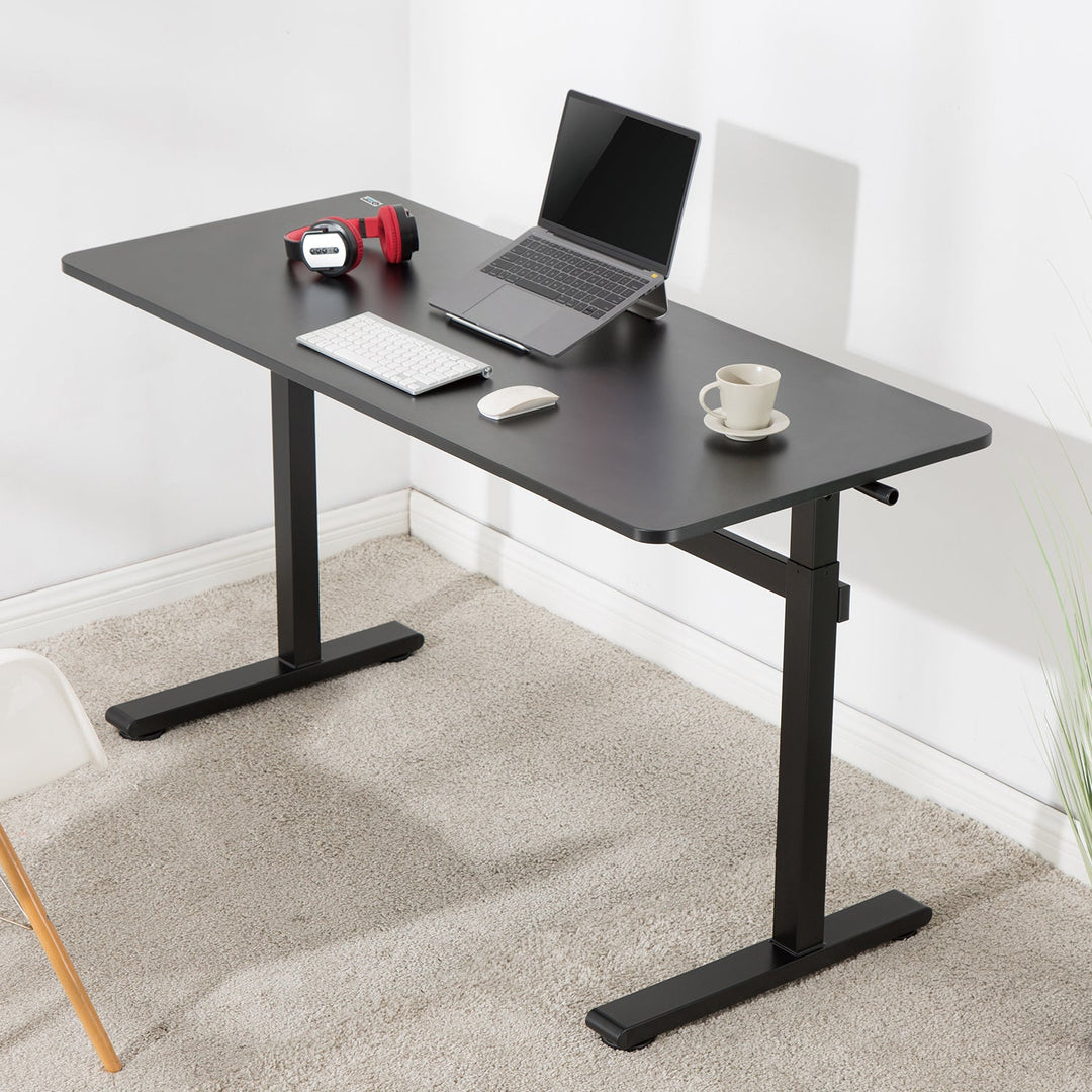 Ergo Office manuelt højdejusterbart skrivebord, maks. 40 kg, maks. højde 117 cm, med bordplade til stående og siddende arbejde, ER-401 B