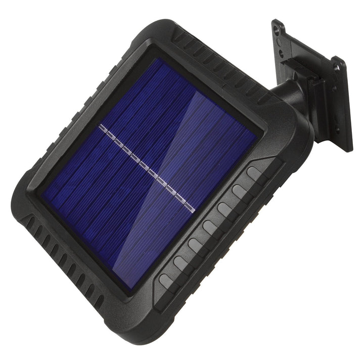Solcelledrevet LED-projektør med bevægelsessensor fra Maclean Energy, IP44, 5 W, 400 lm, 6000 K kold hvid, litiumbatteri 1300 mAh, 3,7 V DC  MCE438