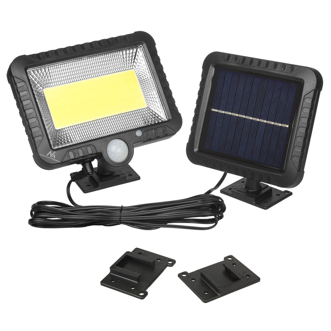 Solcelledrevet LED-projektør med bevægelsessensor fra Maclean Energy, IP44, 5 W, 400 lm, 6000 K kold hvid, litiumbatteri 1300 mAh, 3,7 V DC  MCE438