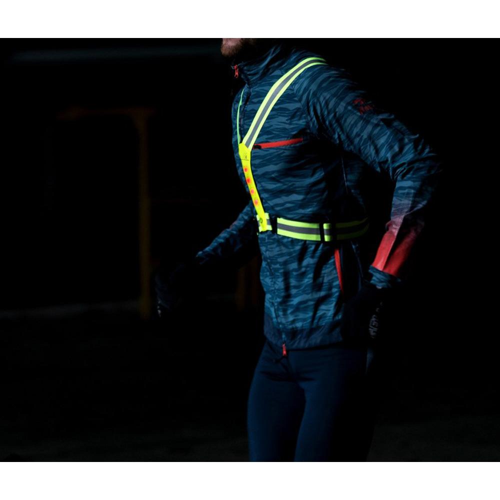 LED-seler til løbere og cyklister Maclean-batterier 2xCR2032, vestens vandtæthed IPX2, justerbar MCE425