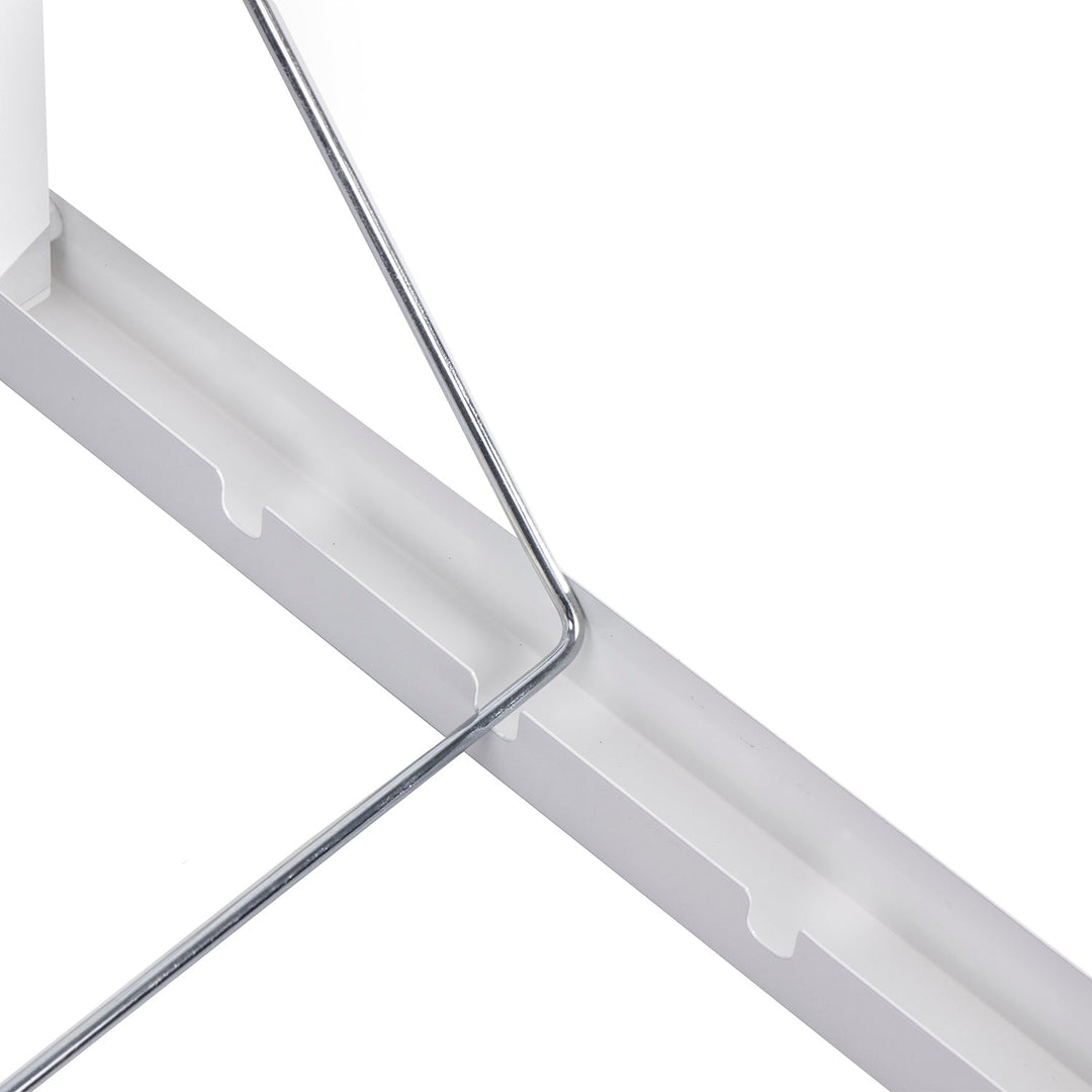 Foldbar badeværelseshåndtørrer, der monteres på væggen. Majka 100 cm hvid