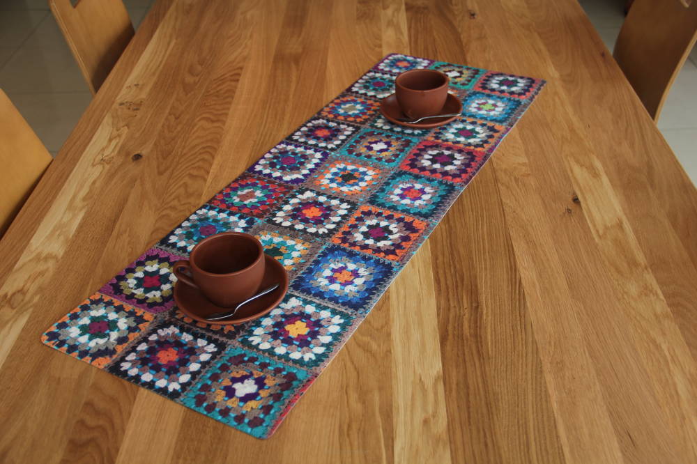 Bertoni bordløber, økologisk filt, mål 95x33 cm, mønster Frania