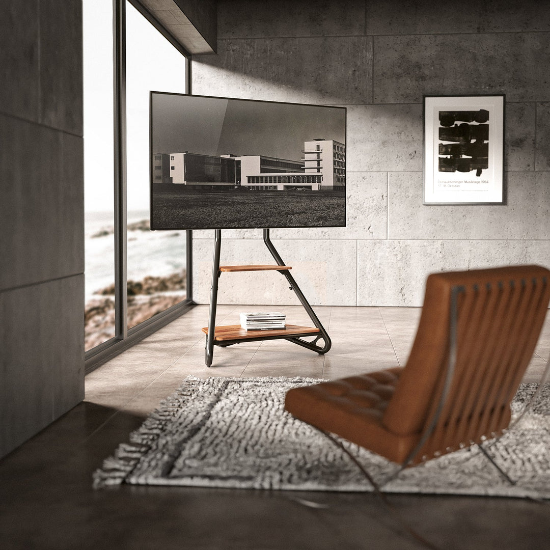 Fritstående TV-holder / hjørneholder Maclean, i Bauhaus-stil, to-trins træhylder, maks. 40 kg, 37-75'', MC-455