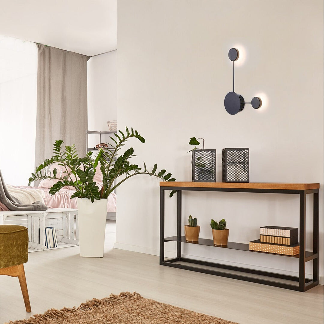Amadeo LED 7W black 6258 væglampe med en farvetemperatur på 4000 K