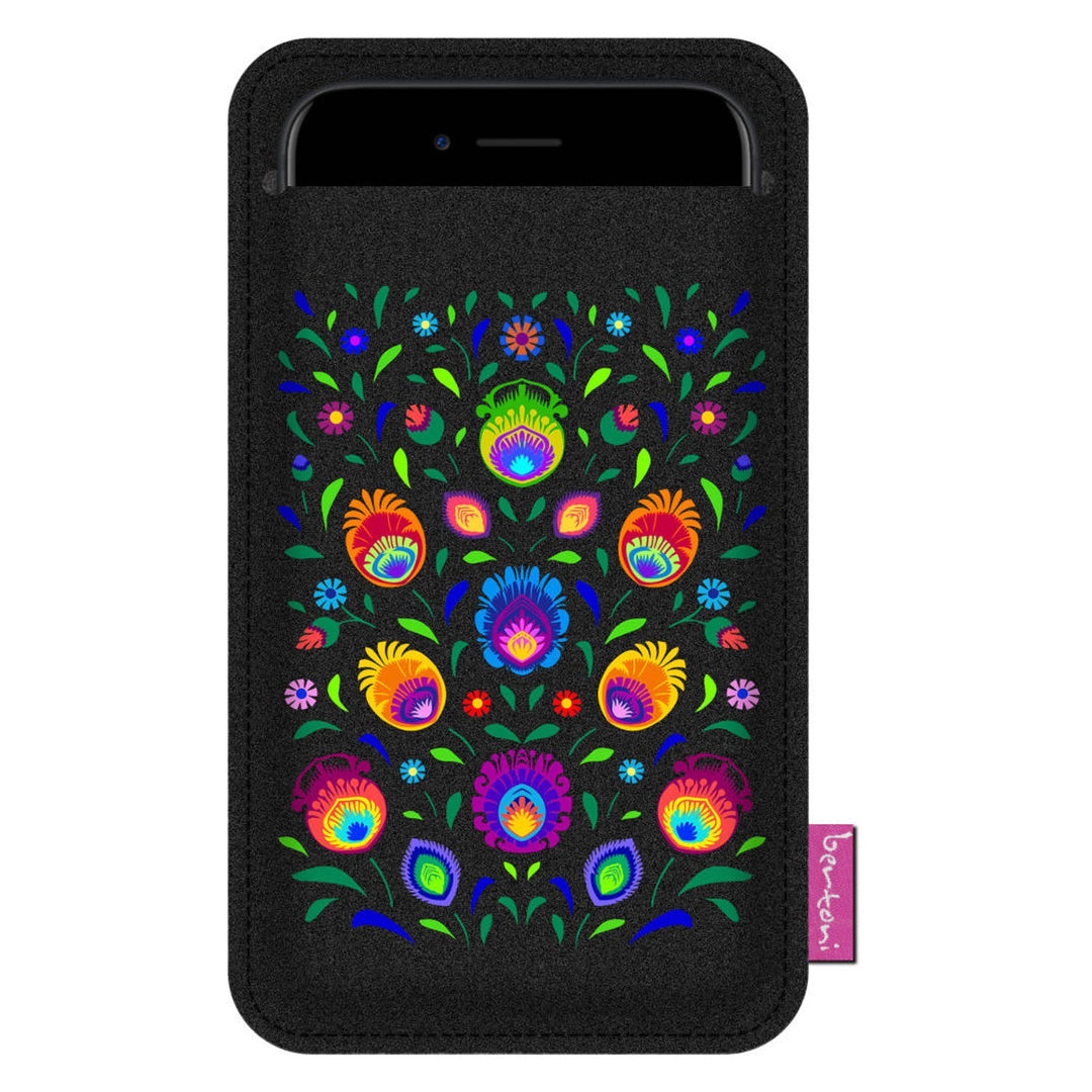 Bertoni smartphone-etui, af økologisk filt, 105 x 195 mm, mønster Oberek, EE0032