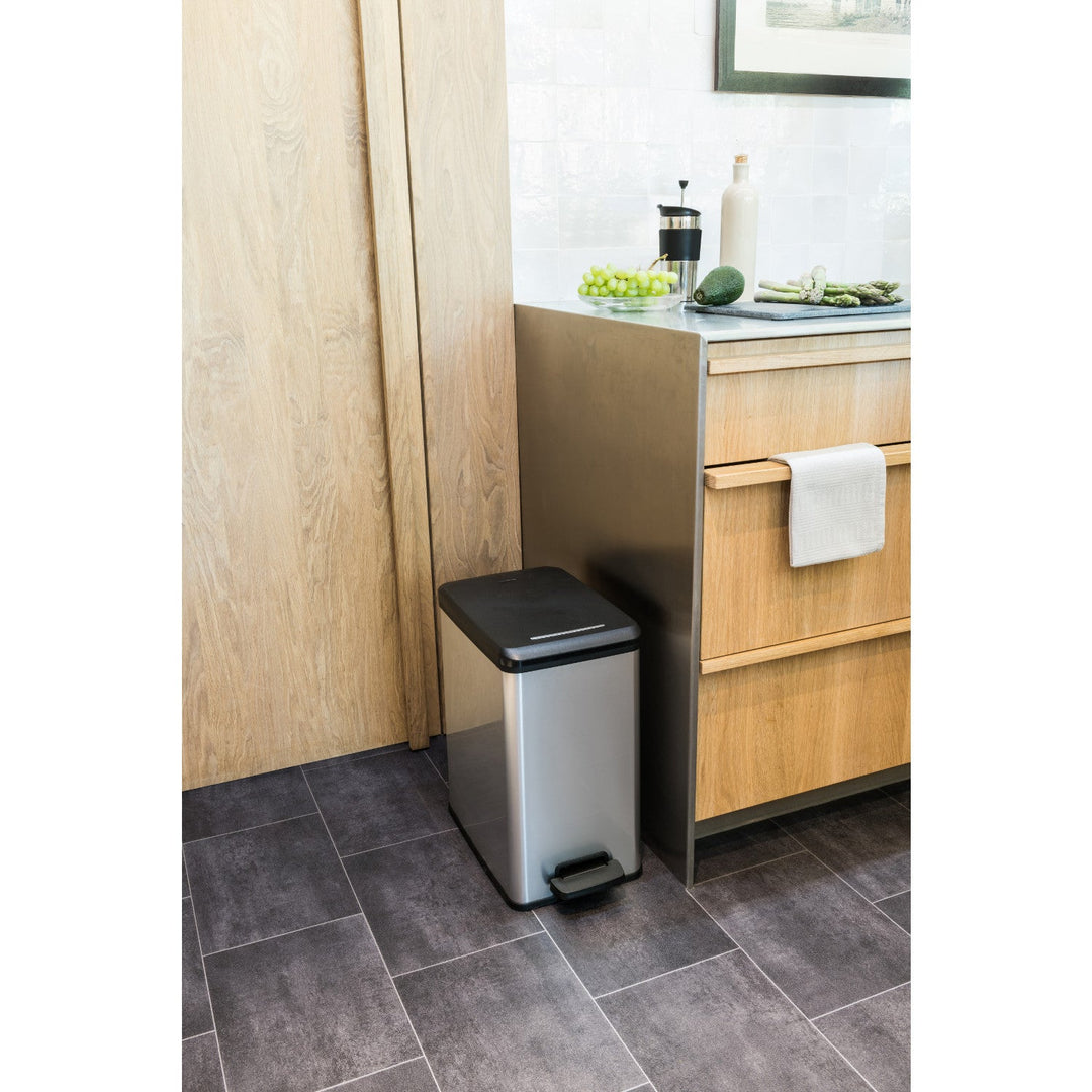 Curver skraldespand med pedal, kapacitet 25 l, Slim Bin